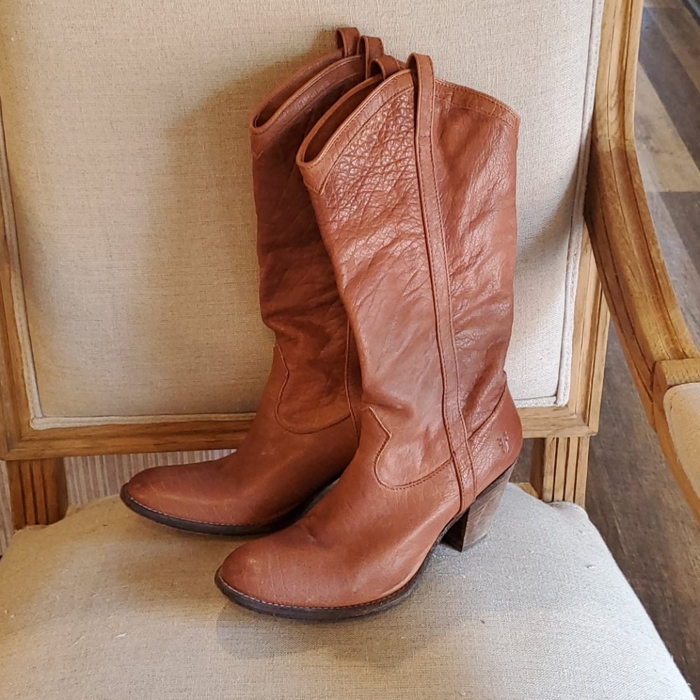 Frye Taylor Pull On Boots Cognac 8